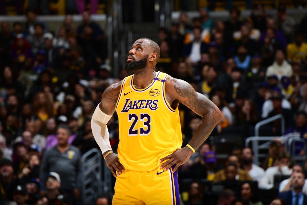 通过观察发 通过观察发